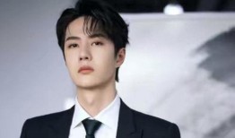 娱乐最新爆料王一博视频,神秘动作引粉丝热议！